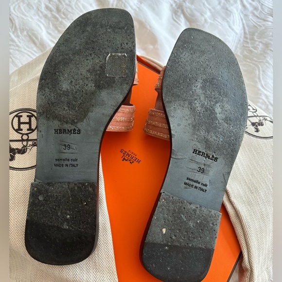 AUTHENTIC Hermes Oran sandals ( size 39) - Picture 4 of 5